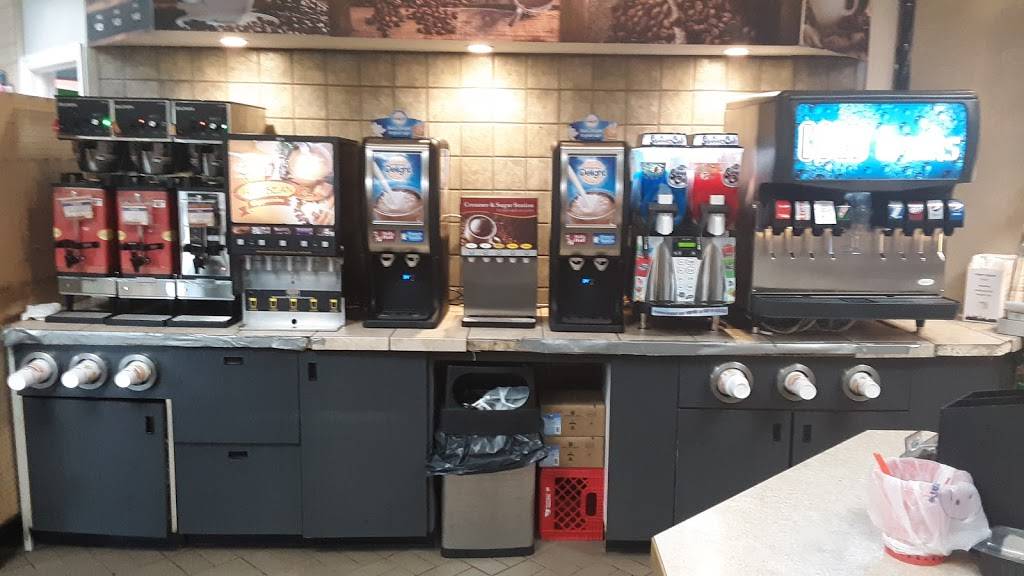 Parkman Market Xpress | restaurant | 16220 Main Market Rd, Parkman, OH 44080, USA | 4405482703 OR +1 440-548-2703