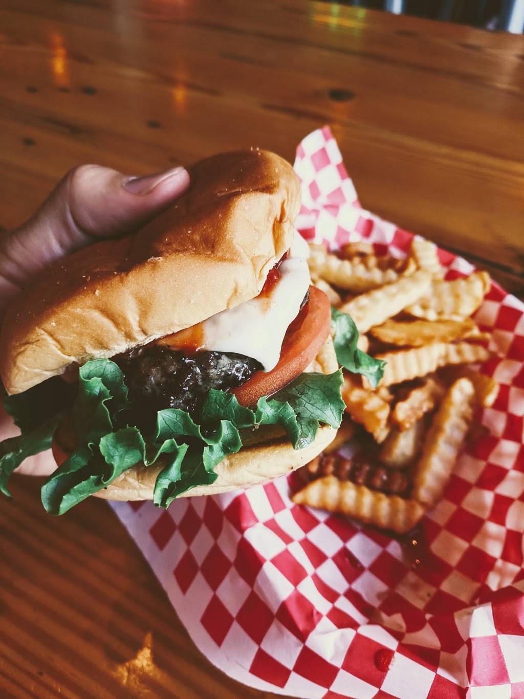 PRIME | restaurant | 322 Rowan Blvd, Glassboro, NJ 08028, USA | 8562432191 OR +1 856-243-2191