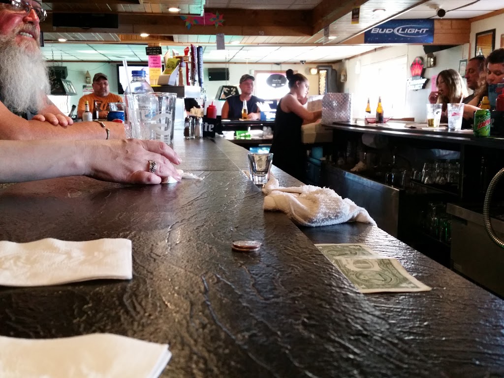 Sassys Bar & Grill | restaurant | N4510 County Rd A, Black Creek, WI 54106, USA | 9207331852 OR +1 920-733-1852