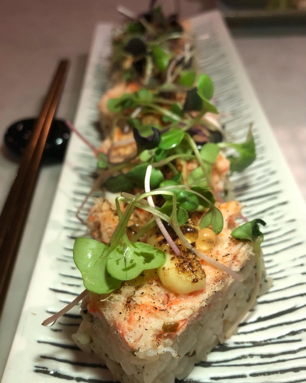 Sushi Boutique | restaurant | 1244 N Dearborn Pkwy, Chicago, IL 60610, USA | 3128181156 OR +1 312-818-1156