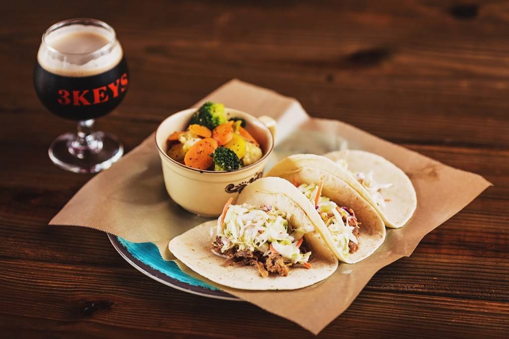 3 Keys Brewing & Eatery | restaurant | 2505 Manatee Ave E, Bradenton, FL 34208, USA | 9412180396 OR +1 941-218-0396