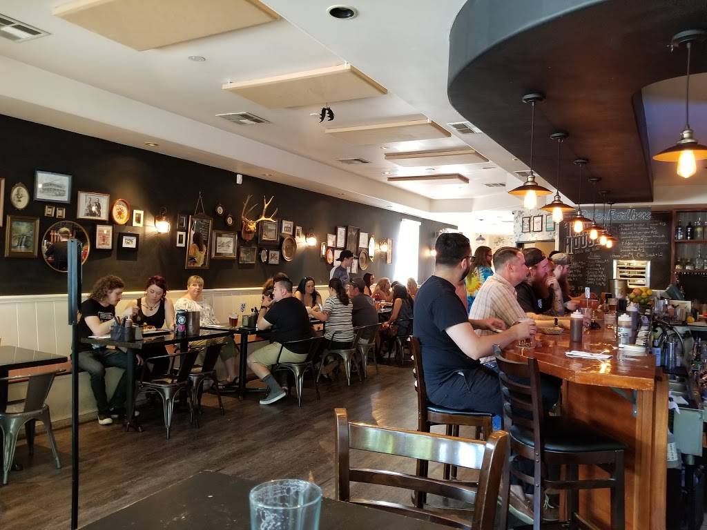 Tank House BBQ & Bar | restaurant | 1925 J St, Sacramento, CA 95811, USA | 9164317199 OR +1 916-431-7199