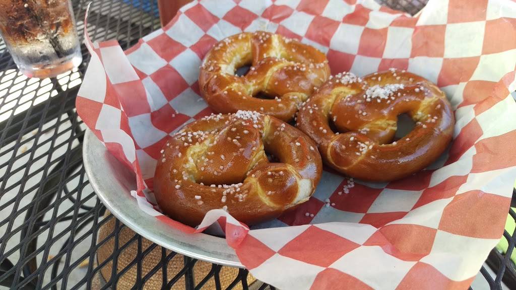 The Lumberyard Pub | restaurant | 3121 St Croix Trail S, Afton, MN 55001, USA | 6513372783 OR +1 651-337-2783