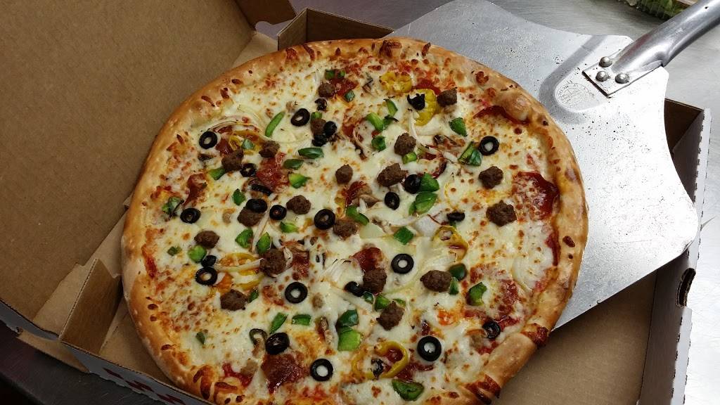 Largo Pizza | restaurant | 51 Kettering Dr, Kettering, MD 20774, USA | 3013336400 OR +1 301-333-6400