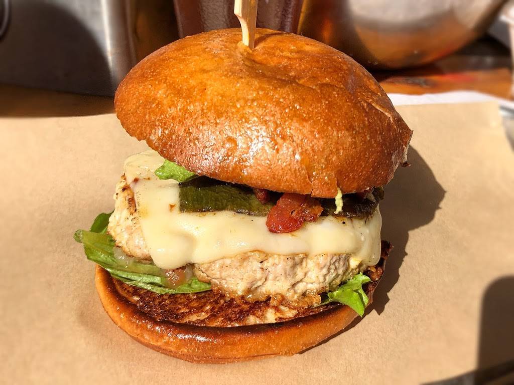 Hopdoddy Burger Bar | restaurant | THE RIM, 17623 La Cantera Pkwy #101, San Antonio, TX 78257, USA | 2104342337 OR +1 210-434-2337