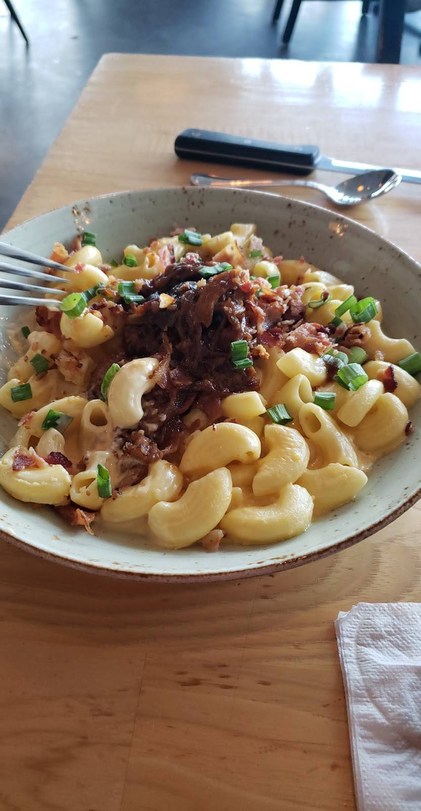 Black Oak Grill | restaurant | 601 Branson Landing Blvd #2089, Branson, MO 65616, USA | 4172390063 OR +1 417-239-0063