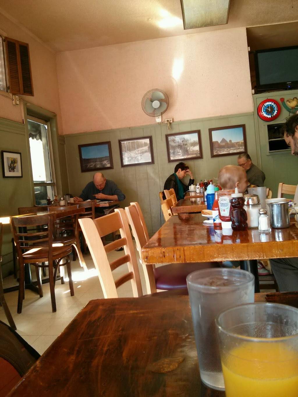 Tygers Coffee Shop | restaurant | 2798 Diamond St, San Francisco, CA 94131, USA | 4152394060 OR +1 415-239-4060