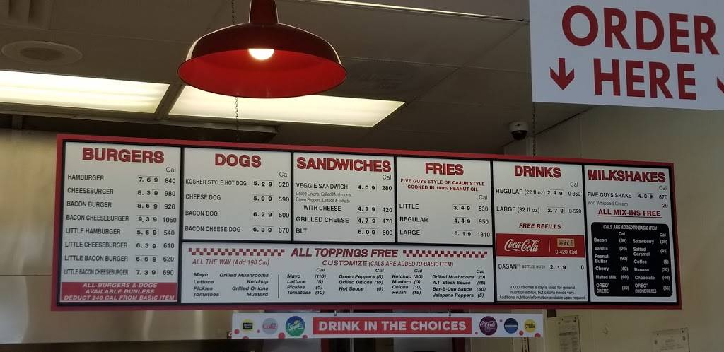 Five Guys | meal takeaway | 655 Sunland Park Dr, El Paso, TX 79912, USA | 9155812415 OR +1 915-581-2415