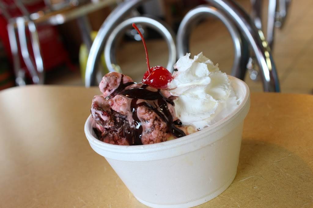 Cammack Station | restaurant | 9200 W Jackson St, Muncie, IN 47304, USA | 7657593871 OR +1 765-759-3871