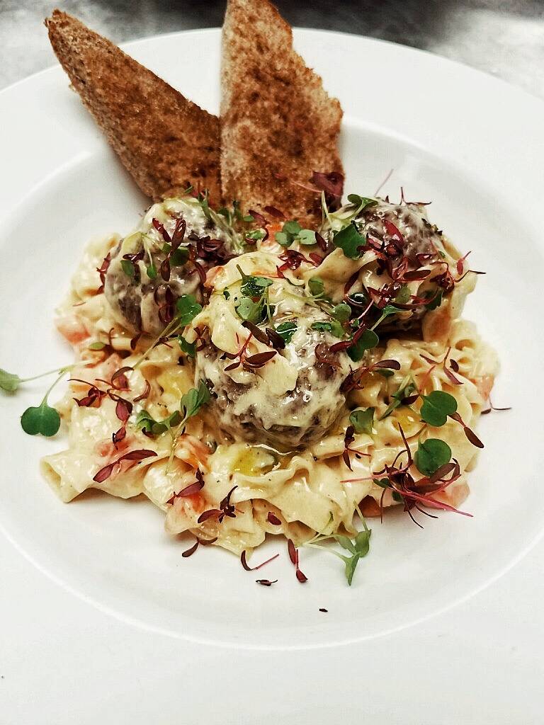 Stone Table | restaurant | 101 W Franklin St, Monroe, NC 28112, USA | 7042257675 OR +1 704-225-7675