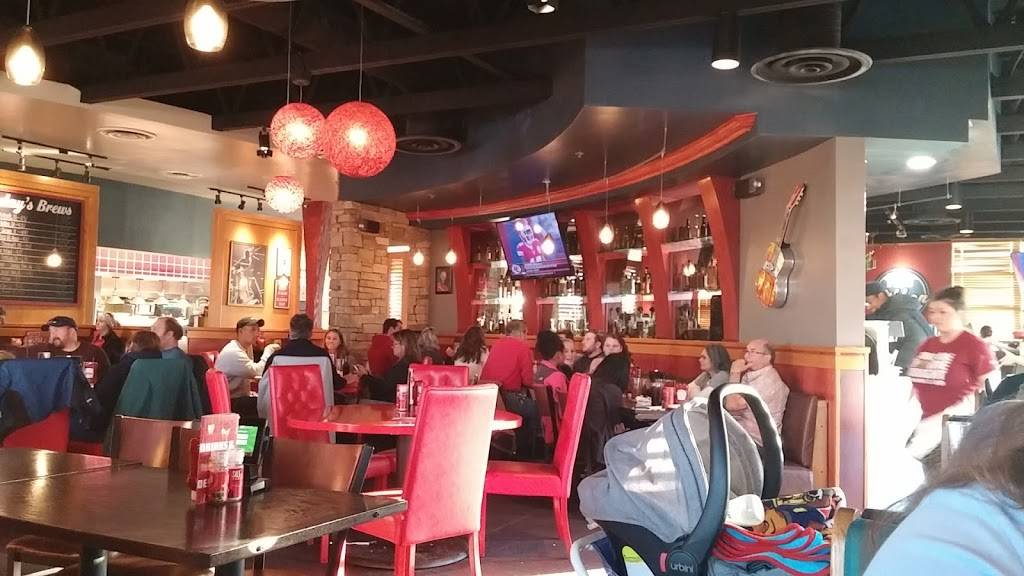 Red Robin Gourmet Burgers and Brews | restaurant | 502 Cross Creek Mall, Fayetteville, NC 28303, USA | 9108644550 OR +1 910-864-4550