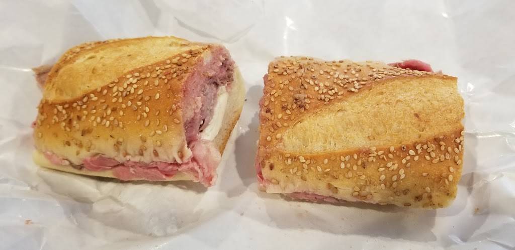 Defontes | restaurant | 95 Water St, Staten Island, NY 10304, USA | 7182854310 OR +1 718-285-4310