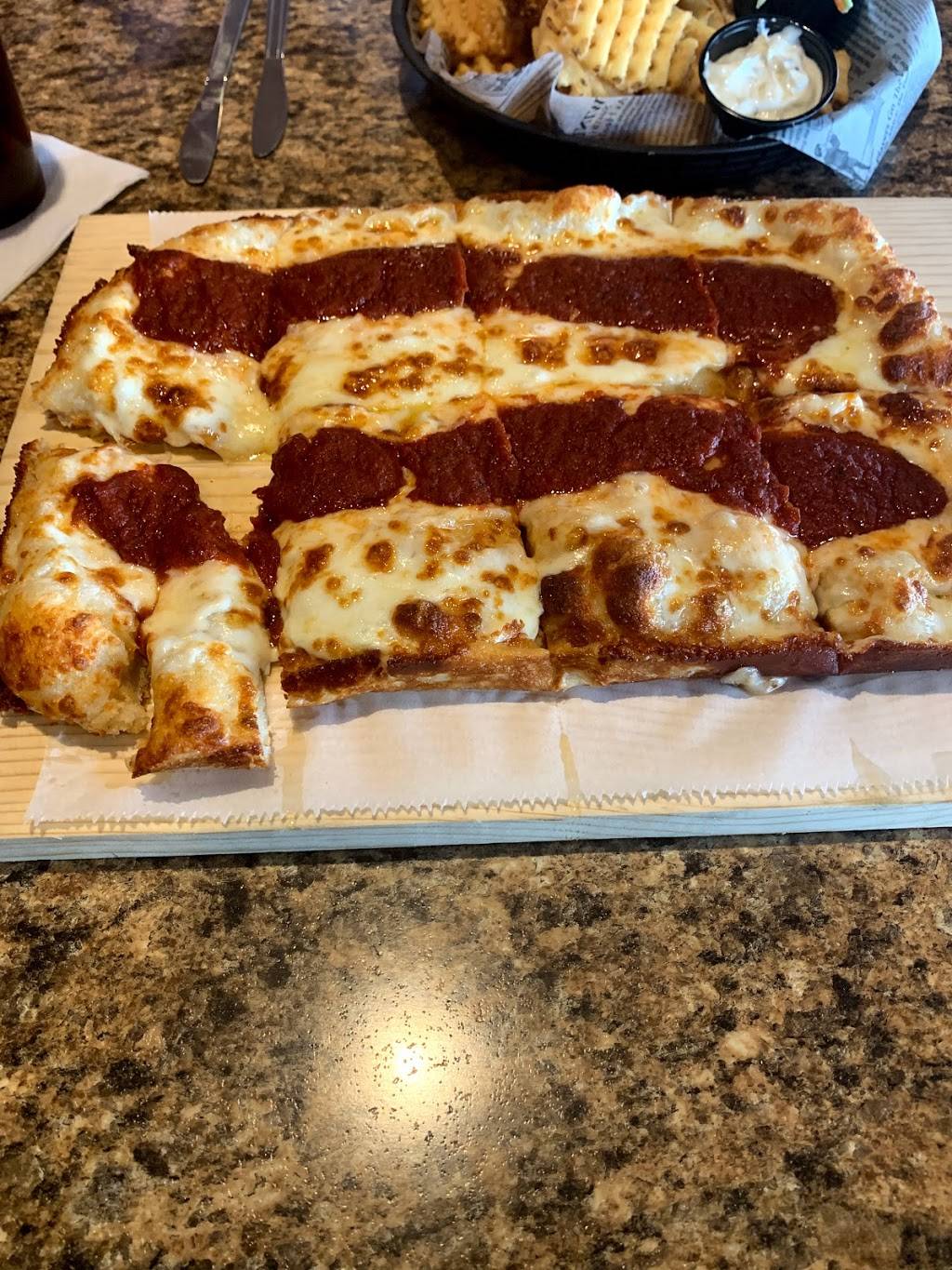 Ponemah Lakeside Lodge | restaurant | 3482 W Silver Lake Rd, Fenton, MI 48430, USA | 8103548200 OR +1 810-354-8200