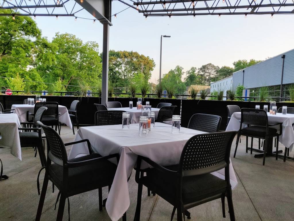 Arnettes Chop Shop | restaurant | 2700 Apple Valley Rd NE, Brookhaven, GA 30319, USA | 4049690701 OR +1 404-969-0701