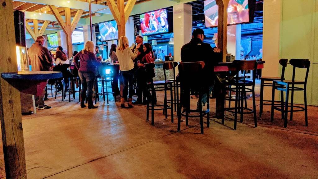 Marina Cantina Gulfport | restaurant | 8813 Lorraine Rd, Gulfport, MS 39503, USA | 2282411450 OR +1 228-241-1450