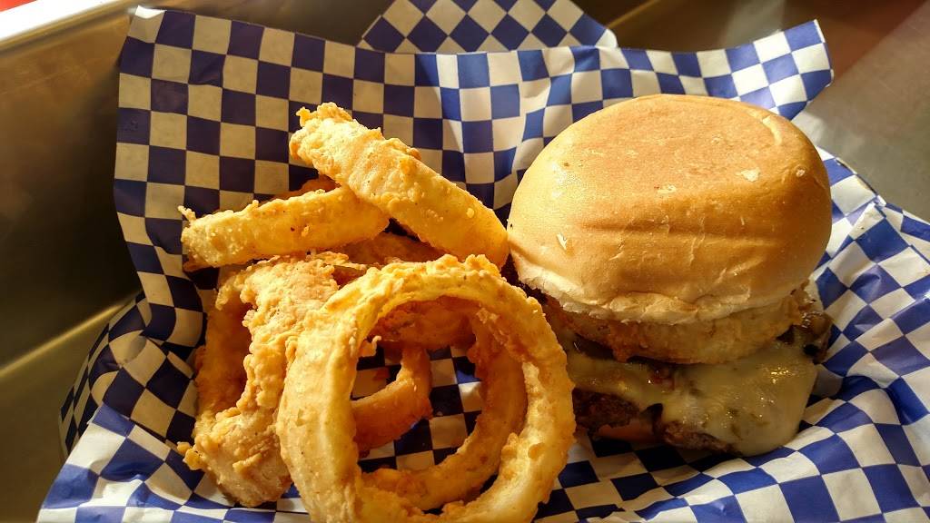 Shorthorn Cafe | restaurant | 24802 TX-124, Hamshire, TX 77622, USA | 4092432729 OR +1 409-243-2729