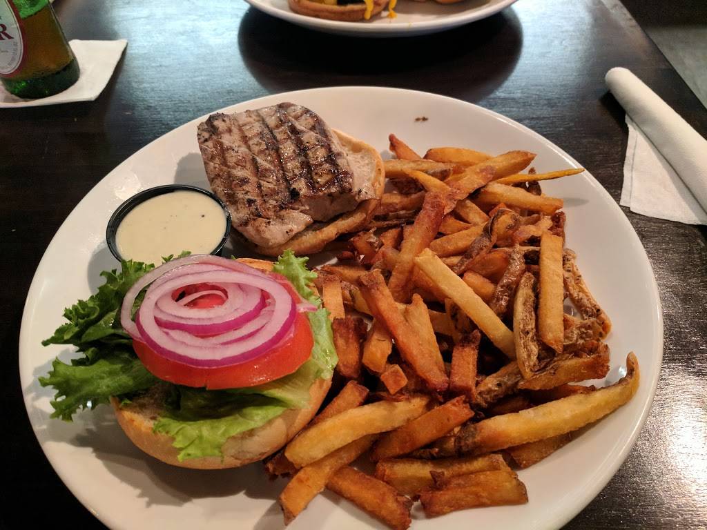 Captain Groovys Grill & Raw Bar | restaurant | 8101 Shore Dr, Norfolk, VA 23518, USA | 7579654667 OR +1 757-965-4667