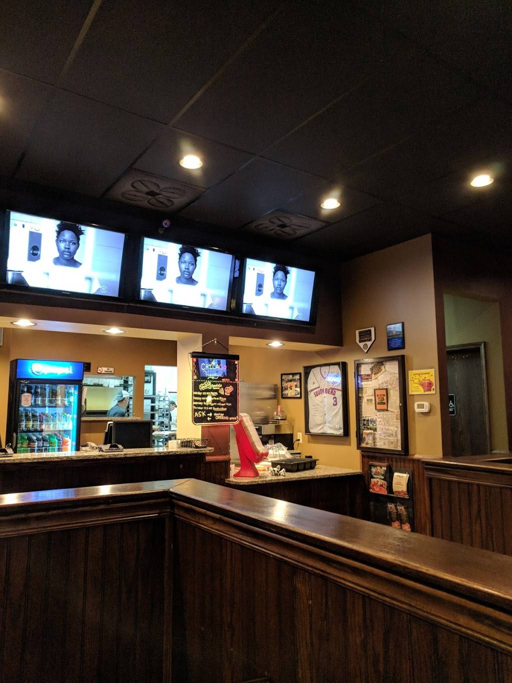 Rosatis Pizza | restaurant | 5504 W Lincoln Hwy, Schererville, IN 46375, USA | 2198641114 OR +1 219-864-1114