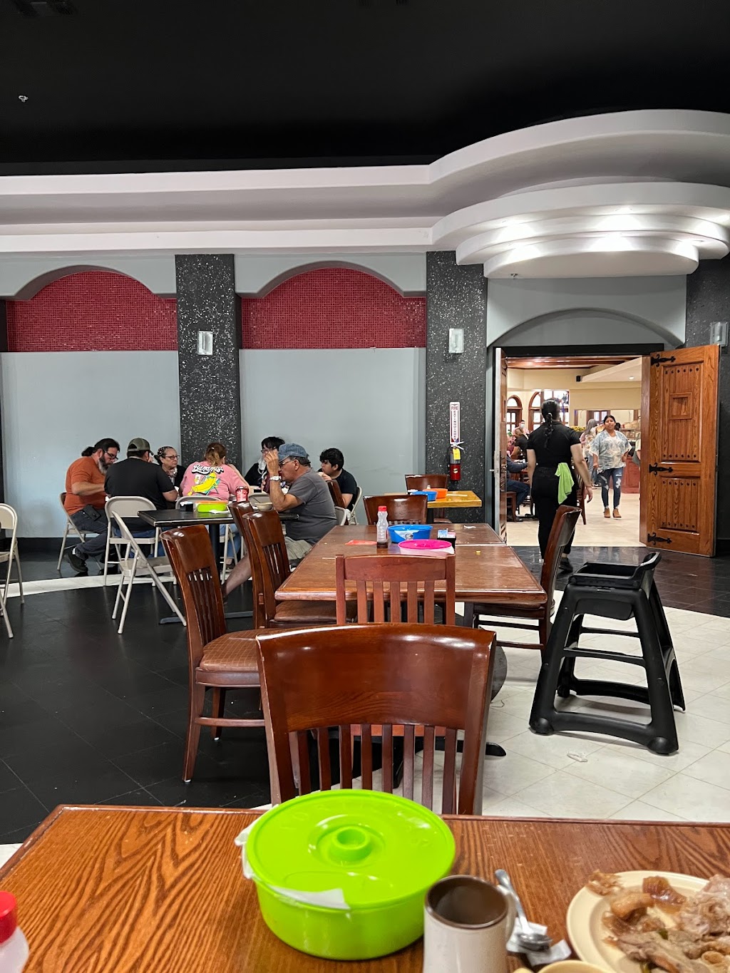 Los Compadres | restaurant | 3412 N 23rd St, McAllen, TX 78501, USA | 9568004613 OR +1 956-800-4613