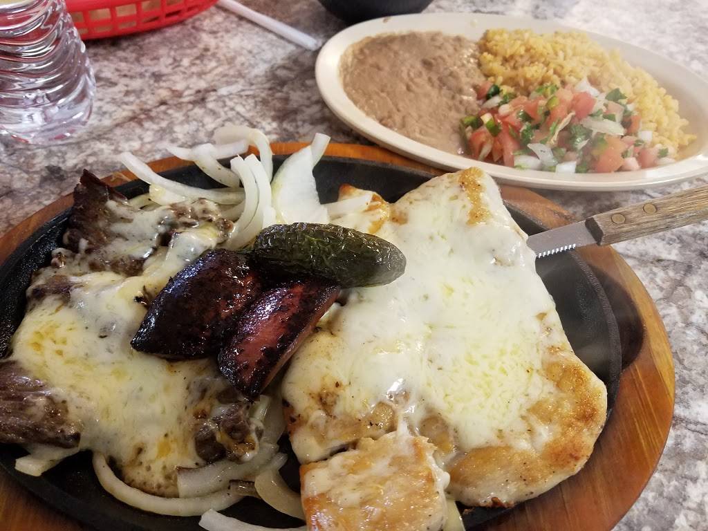 Restaurant El Charro | restaurant | 4105 Agnes St, Corpus Christi, TX 78405, USA | 3618871887 OR +1 361-887-1887