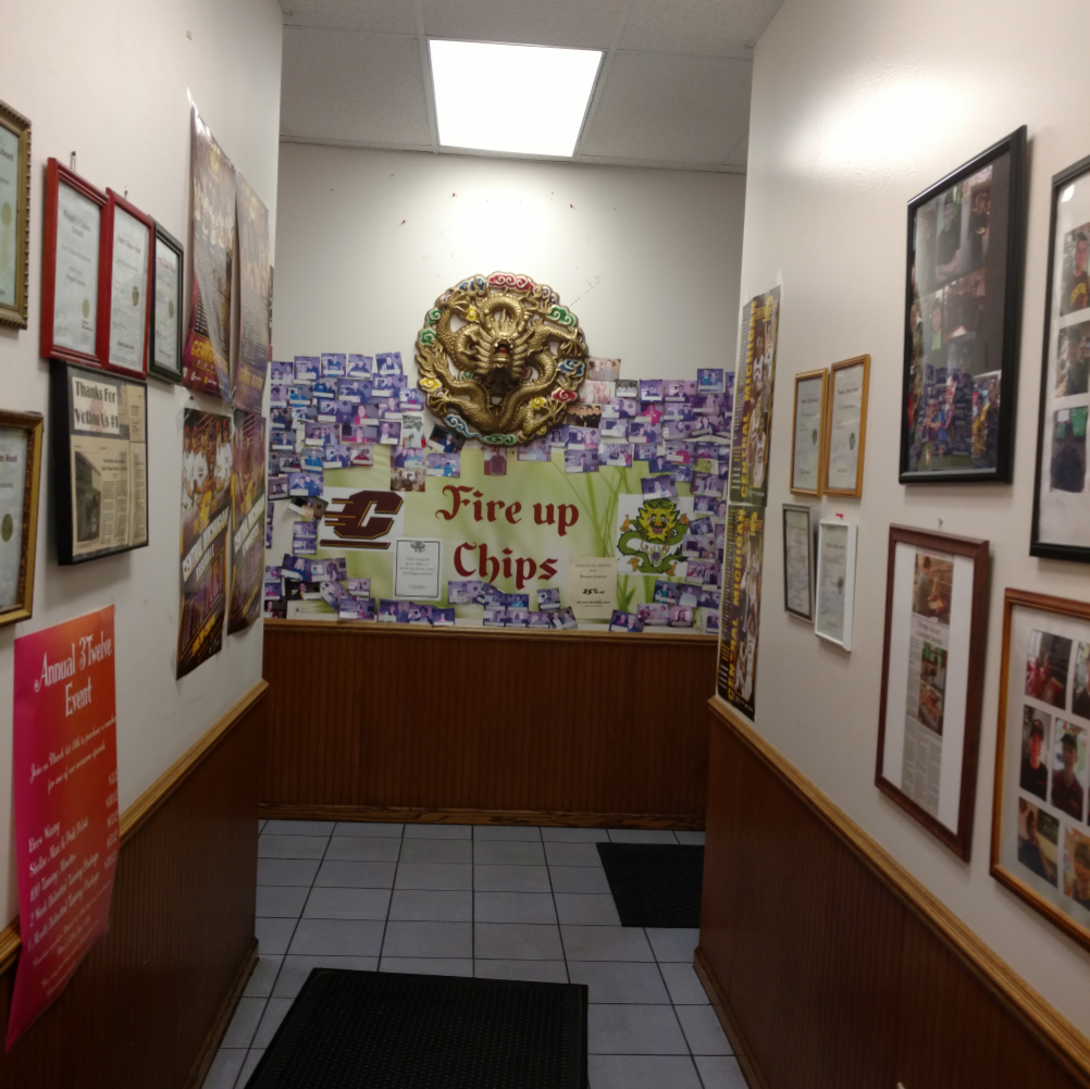 Dragon Express | restaurant | 314 W Broomfield St # 14, Mt Pleasant, MI 48858, USA | 9897792727 OR +1 989-779-2727