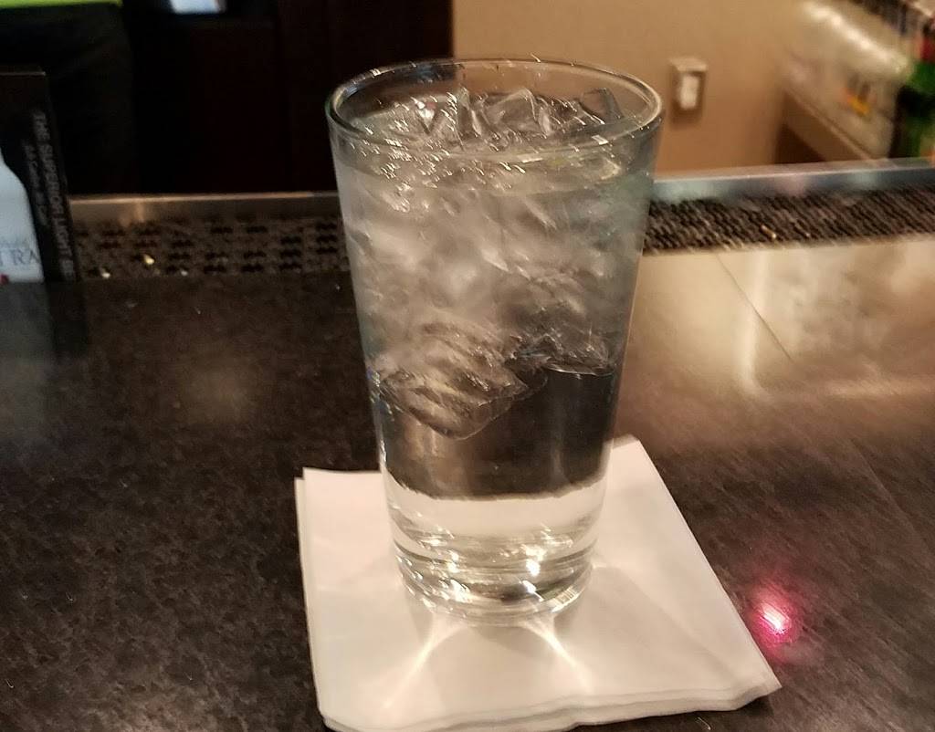 PGA Tour Grill | restaurant | 1 Harborside Dr, Boston, MA 02128, USA | 6177192555 OR +1 617-719-2555