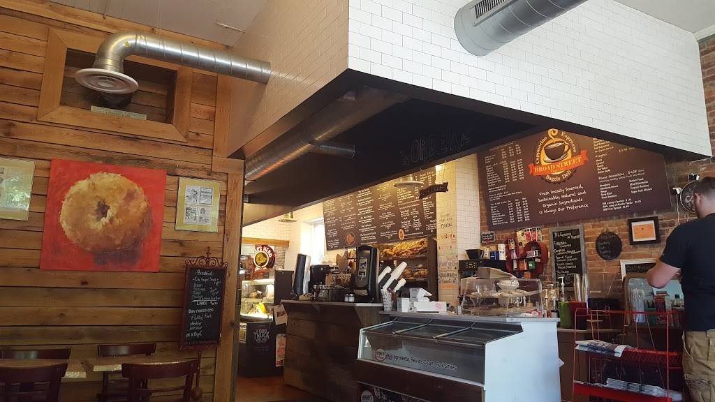 Broad Street Bagel Co. | restaurant | 1 Broad St, Kinderhook, NY 12106, USA | 5187588084 OR +1 518-758-8084