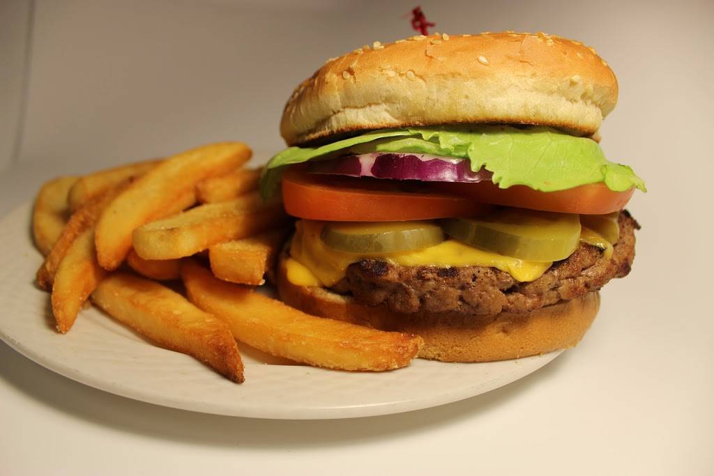 Pitching Wedge | restaurant | 5300 S Laspina St, Tulare, CA 93274, USA | 5596860270 OR +1 559-686-0270