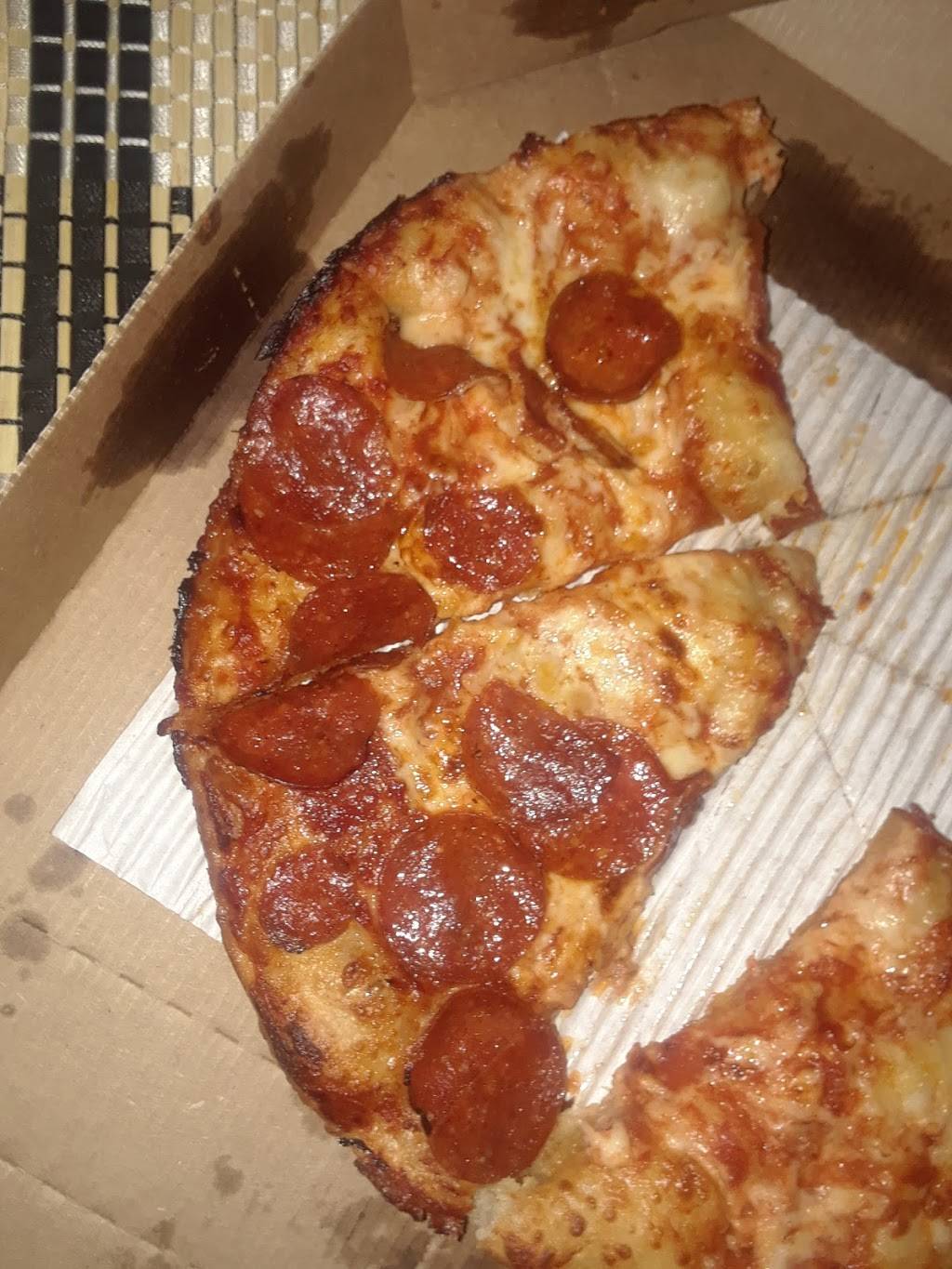 Dominos Pizza | meal delivery | 552 W Layton Ave, Milwaukee, WI 53207, USA | 4145334000 OR +1 414-533-4000
