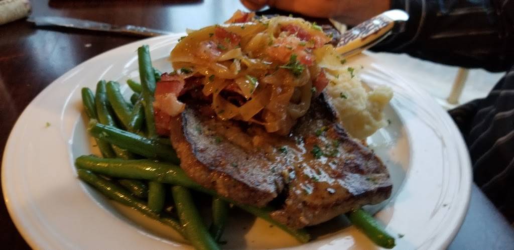 Welshfield Inn | restaurant | 14001 Main Market Rd, Burton, OH 44021, USA | 4408340190 OR +1 440-834-0190