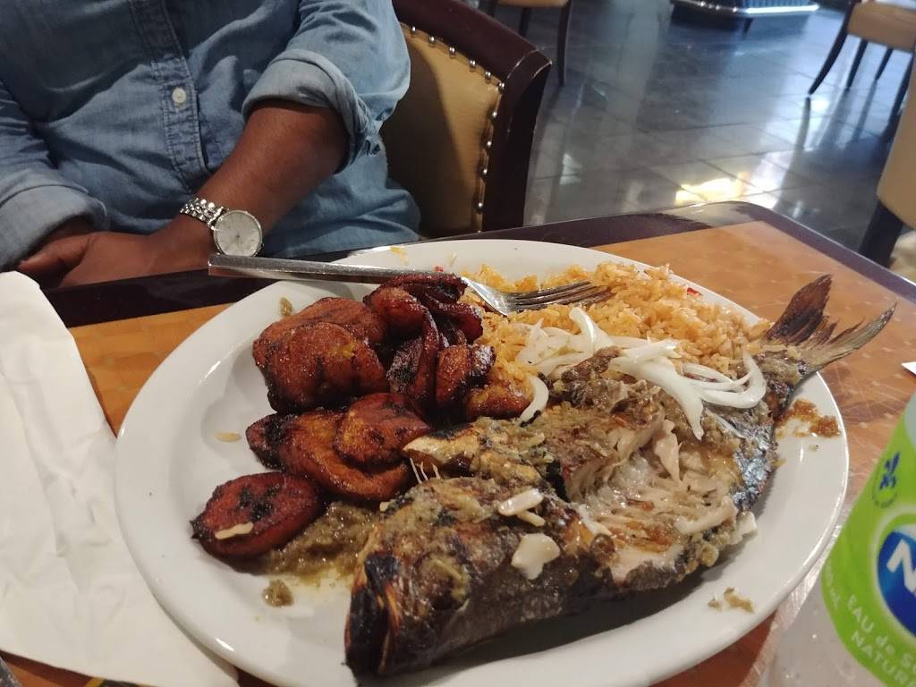 Hot Africa | restaurant | 4959 Chemin Queen Mary, Montréal, QC H3W 1X4, Canada | 5147340000 OR +1 514-734-0000