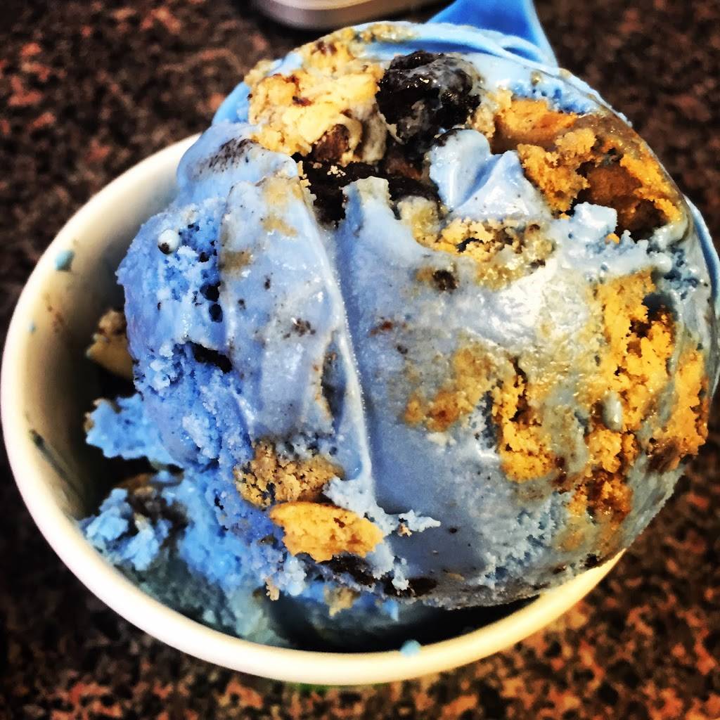 Heres The Scoop Homemade Ice Cream | restaurant | 818 E New Haven Ave #102, Melbourne, FL 32901, USA | 3213124257 OR +1 321-312-4257