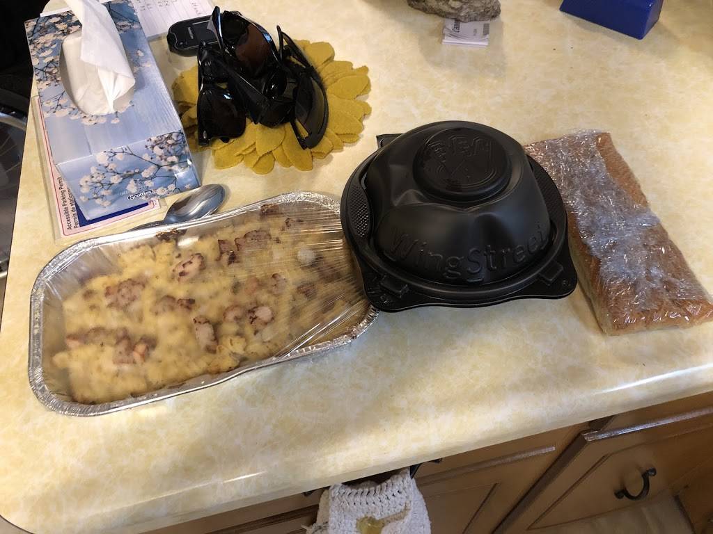 Pizza Hut | meal delivery | 95 Queensway West Unit 1, Simcoe, ON N3Y 2M8, Canada | 5194260000 OR +1 519-426-0000