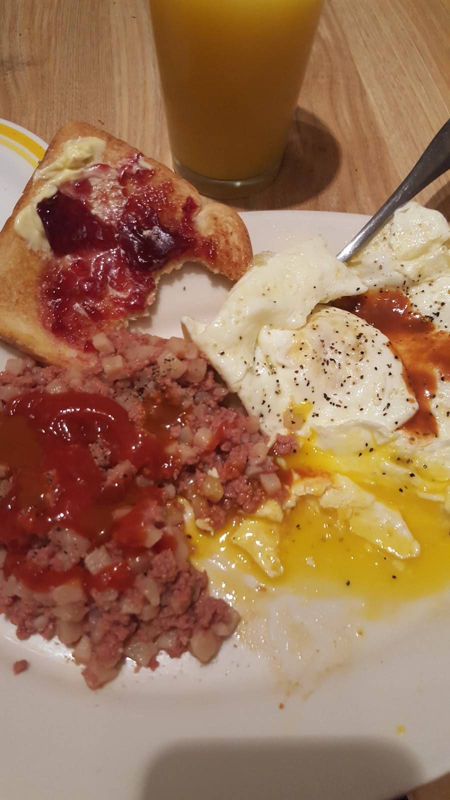 Winchells Donut House | cafe | 901 S Euclid St, Anaheim, CA 92802, USA | 7147741885 OR +1 714-774-1885