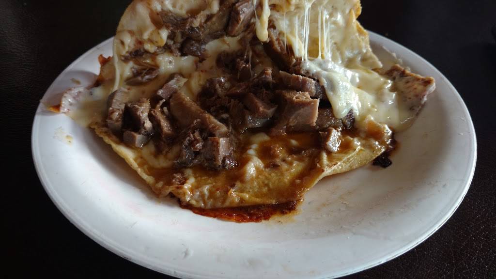 Menudería Guadalajara OTAY | restaurant | Lázaro Cárdenas 2632, Maestros Universitarios, 22457 Tijuana, B.C., Mexico | 016642109850 OR +52 664 210 9850