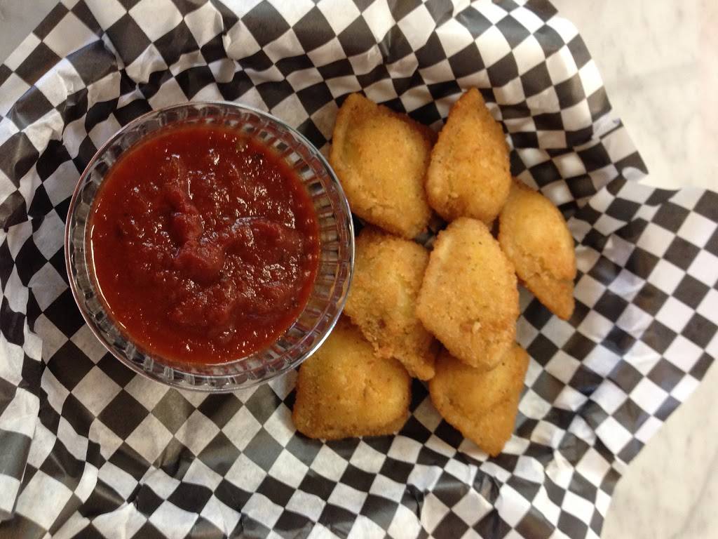 Lolas Pizza Palace | restaurant | 1279 N Rand Rd, Arlington Heights, IL 60004, USA | 8478731125 OR +1 847-873-1125