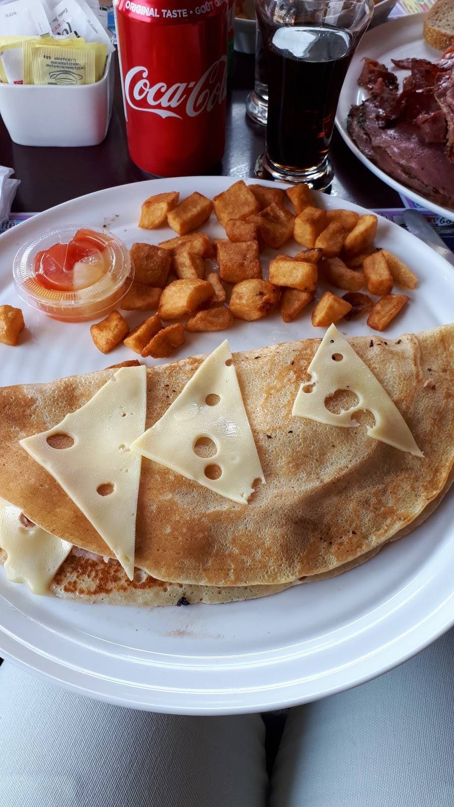 Resto dEmilie (Le) | restaurant | 424 Rue Saint Michel, Sainte-Émélie-de-lÉnergie, QC J0K 2K0, Canada | 4508865253 OR +1 450-886-5253