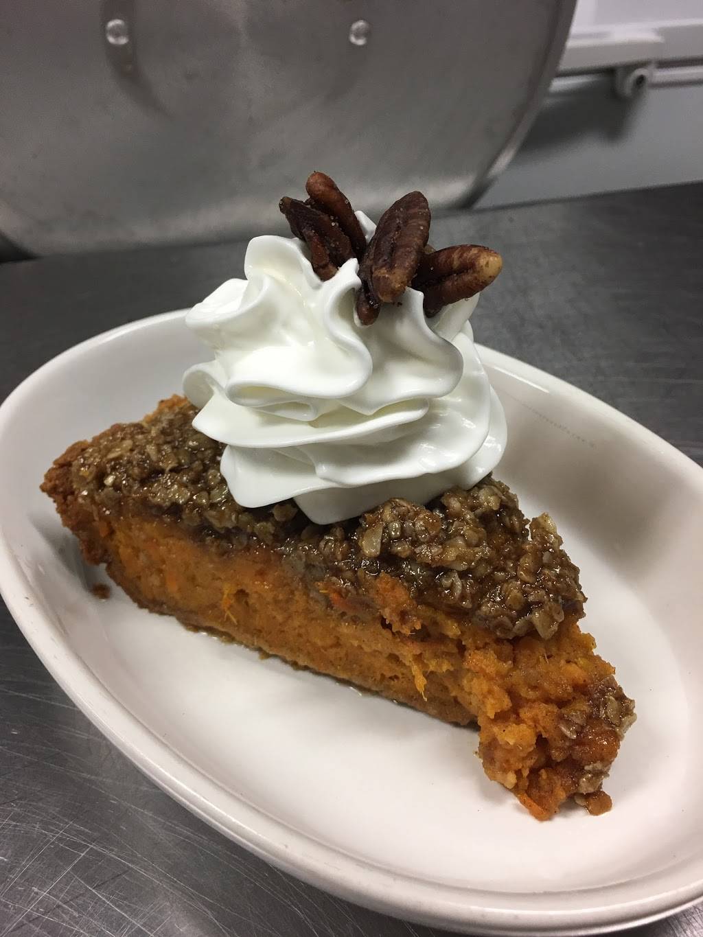 Hatfields Goode Grub | restaurant | 16700 Lorain Ave, Cleveland, OH 44111, USA | 2164171056 OR +1 216-417-1056