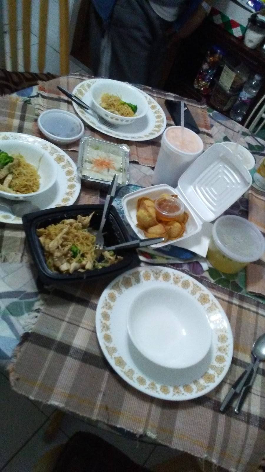 Siam Pasta | restaurant | 7416 N Western Ave, Chicago, IL 60645, USA | 7732740579 OR +1 773-274-0579