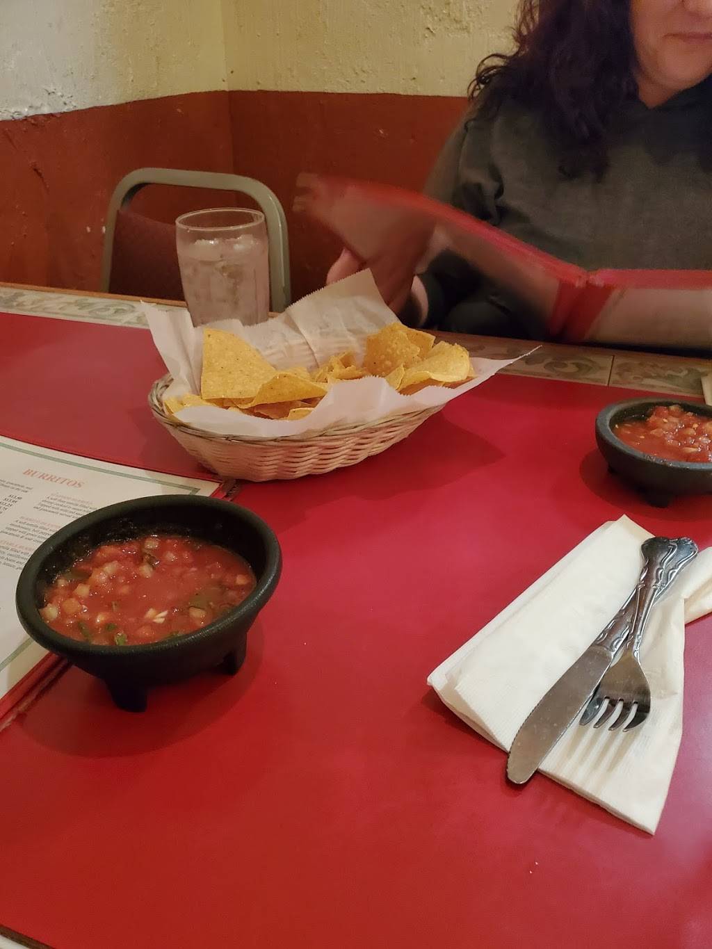 Ixtapa Restaurant | restaurant | 307 E 1st St, Newberg, OR 97132, USA | 5035385956 OR +1 503-538-5956