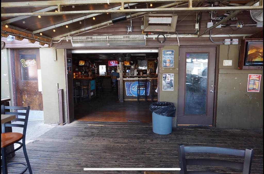 Losers Bar & Grill | restaurant | 1911 Division St, Nashville, TN 37203, USA | 6153273115 OR +1 615-327-3115