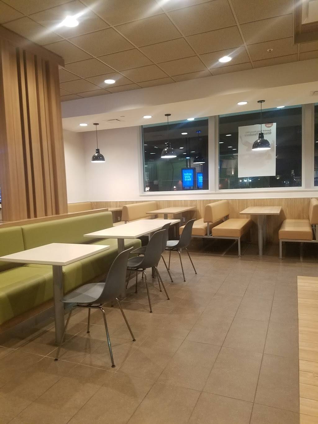 Subway | restaurant | 7759 Day Dr, Parma, OH 44129, USA | 4403455033 OR +1 440-345-5033