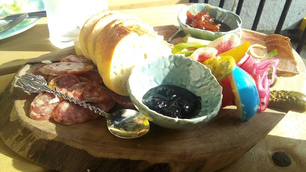 The Marans Dinebar | restaurant | 222 Picton Main St, Picton, ON K0K 2T0, Canada | 6139201195 OR +1 613-920-1195