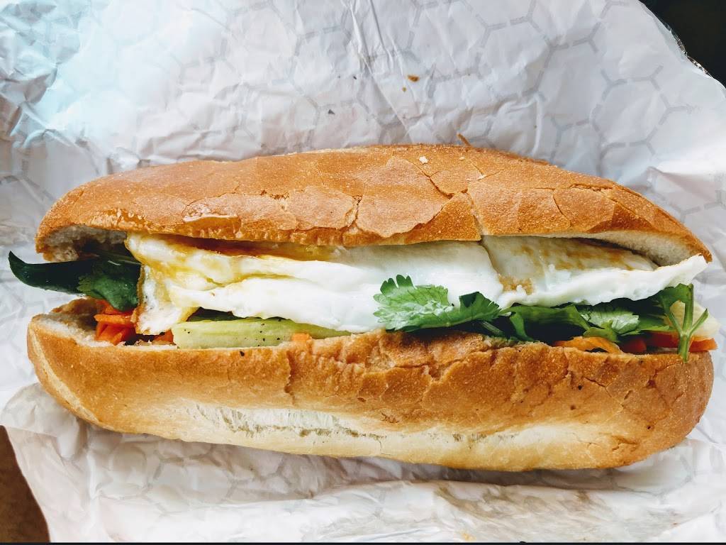 Oui Banh Mi | restaurant | 1601 Richmond Ave, Houston, TX 77006, USA | 8328315172 OR +1 832-831-5172