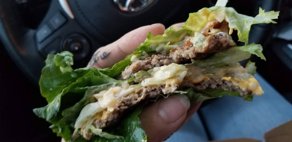 Restaurant La Belle Province | restaurant | 10125 Boulevard Lacroix, Saint-Georges, QC G5Y 1K2, Canada | 4182225152 OR +1 418-222-5152