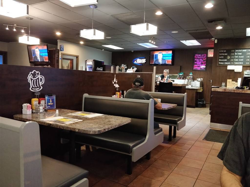 Patio Vidal | restaurant | 470 Boulevard Gréber, Gatineau, QC J8T 6C7, Canada | 8192432003 OR +1 819-243-2003