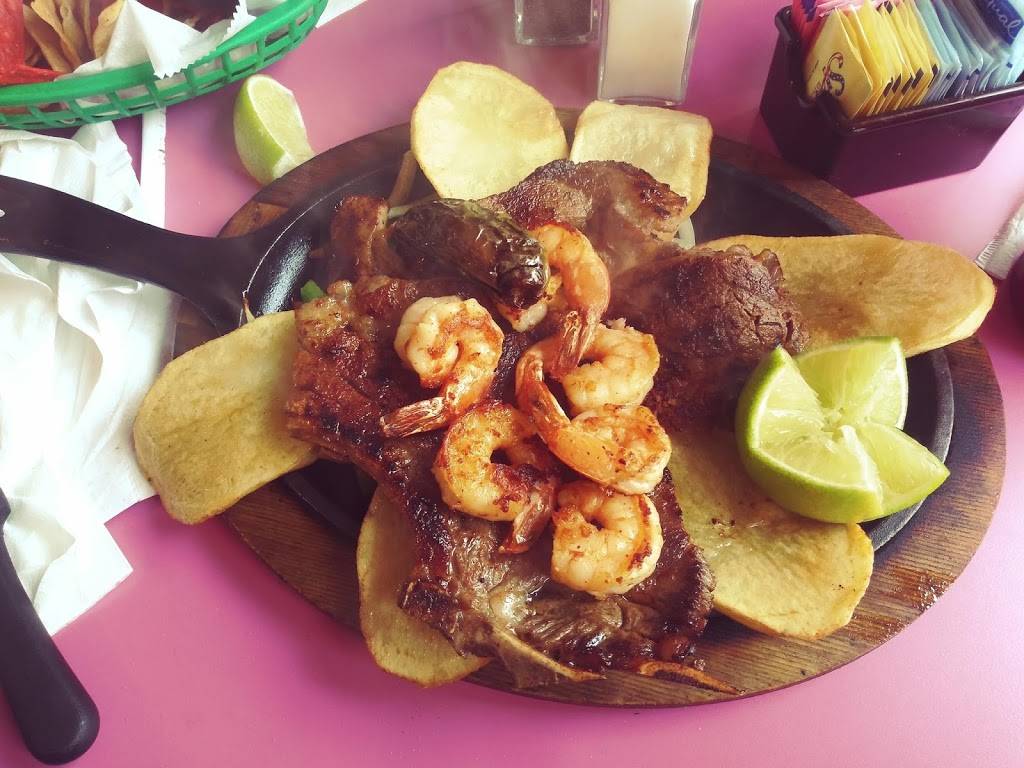 Jalisco Taqueria #4 | restaurant | 3119 S Gevers St, San Antonio, TX 78210, USA | 2105323049 OR +1 210-532-3049