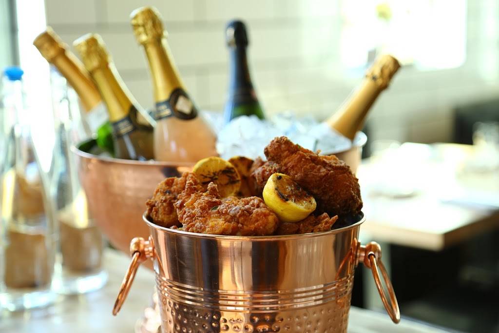 Liberty Common | restaurant | 207 1st Ave S, Nashville, TN 37201, USA | 6156498900 OR +1 615-649-8900