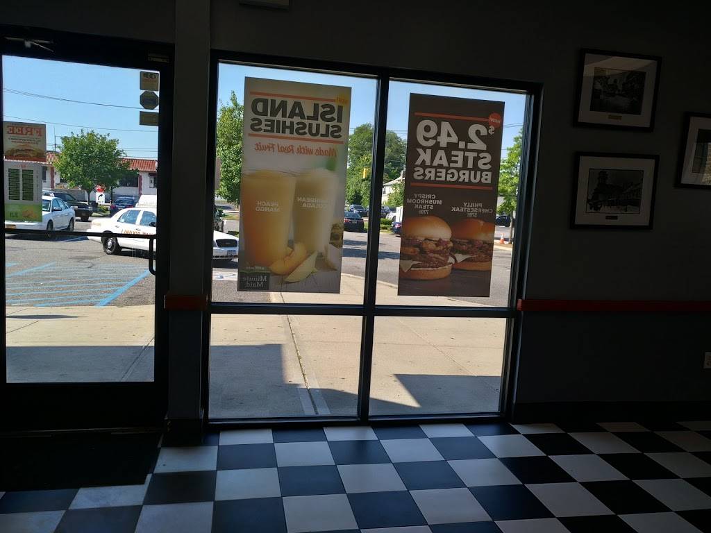 Checkers | restaurant | 272 E Main St, Patchogue, NY 11772, USA | 6312890196 OR +1 631-289-0196