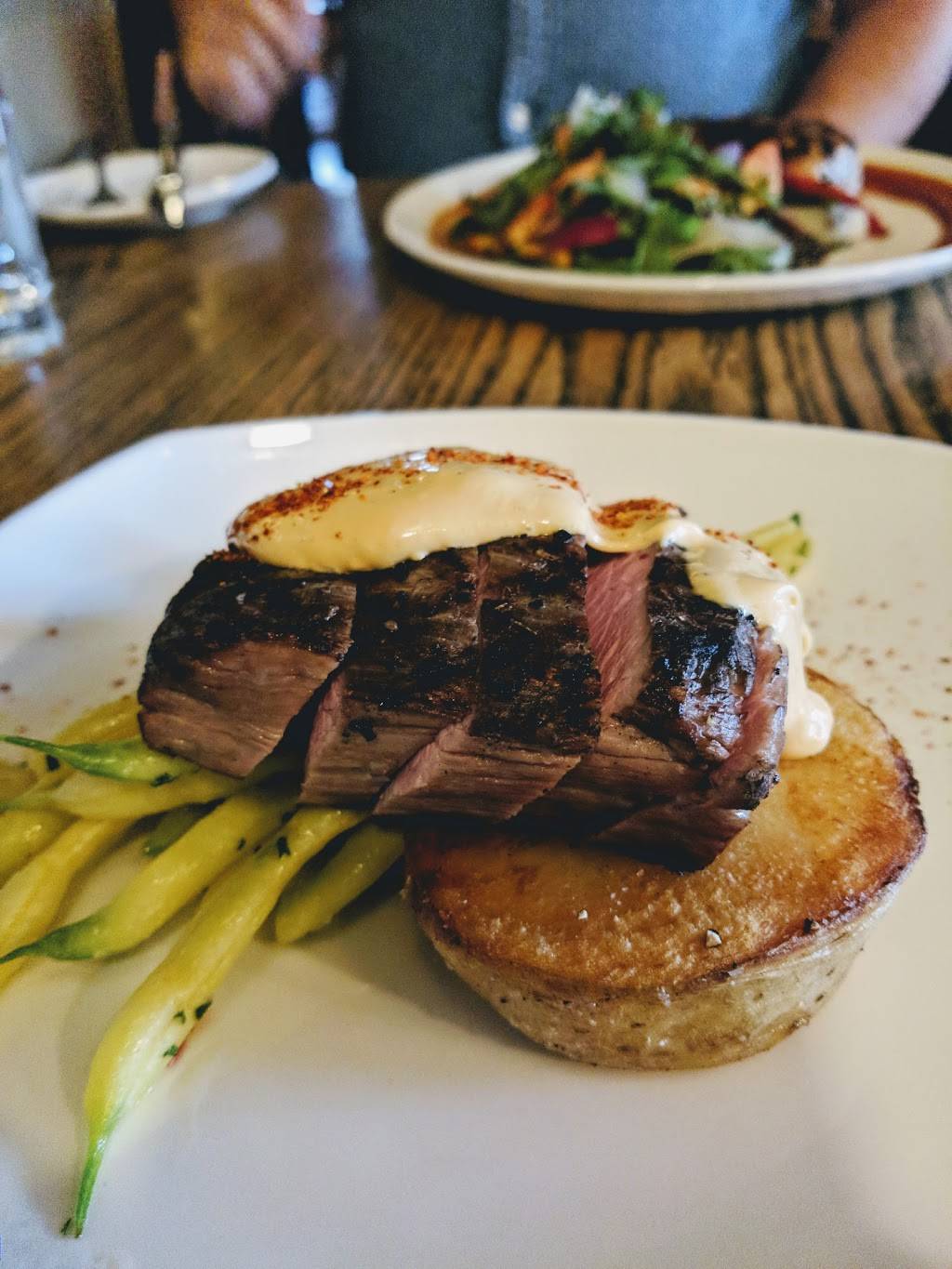 Wellington Gastropub | restaurant | 1325 Wellington St W, Ottawa, ON K1Y 3B6, Canada | 6137291315 OR +1 613-729-1315